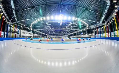 Na zdjęciu Arena Lodowa w Tomaszowie Mazowieckim we wnętrzu
